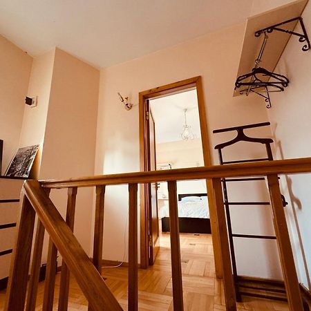 Sky Guest House Tbilisi Buitenkant foto