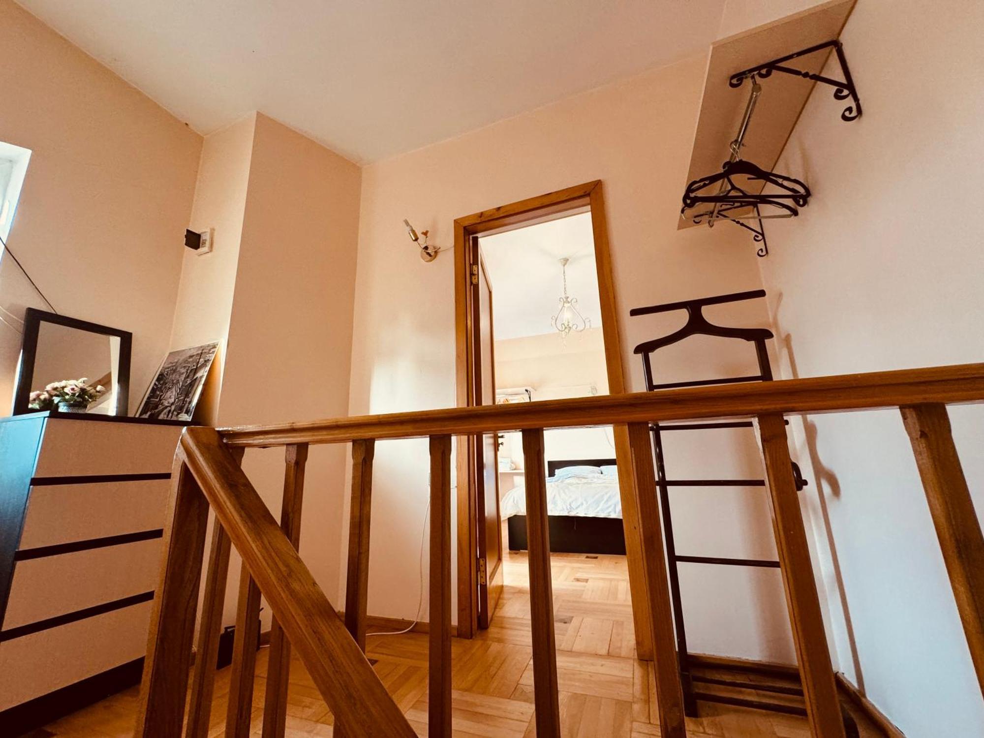 Sky Guest House Tbilisi Buitenkant foto